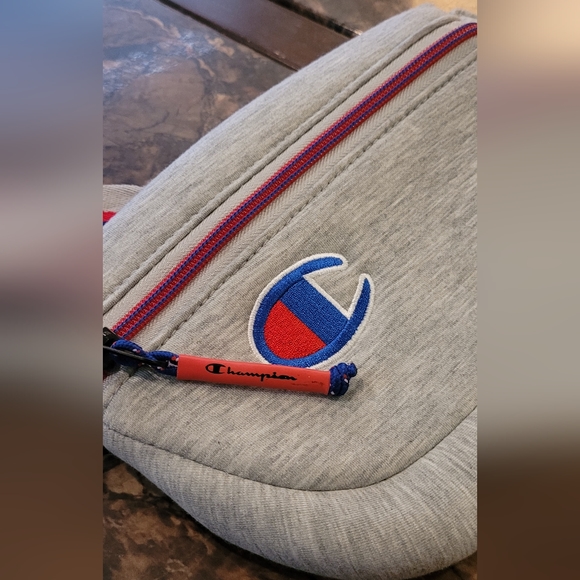 Champion cross bag - Picture 3 of 3